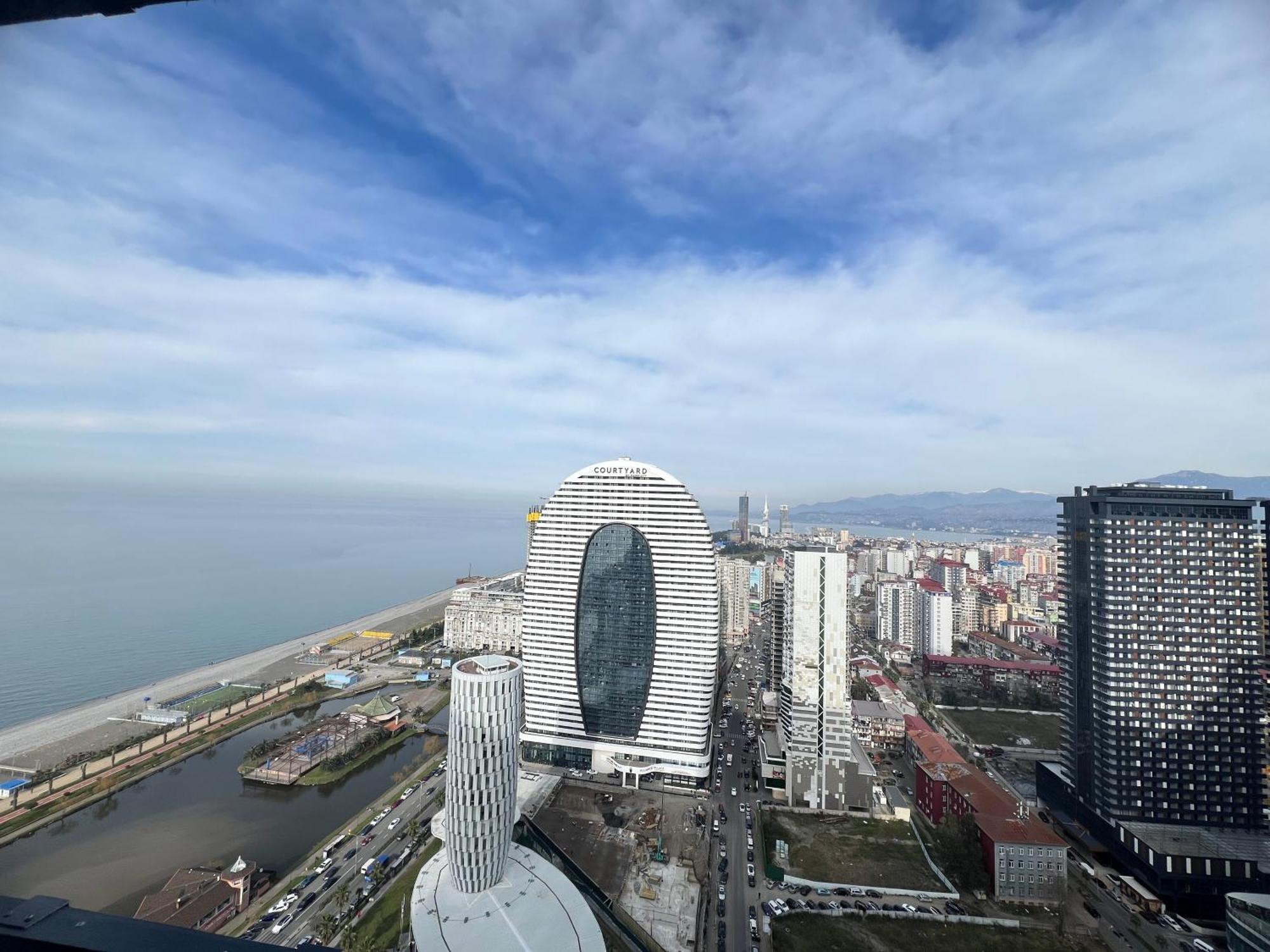 Spend Your Time In Orbi City Batumi Zewnętrze zdjęcie