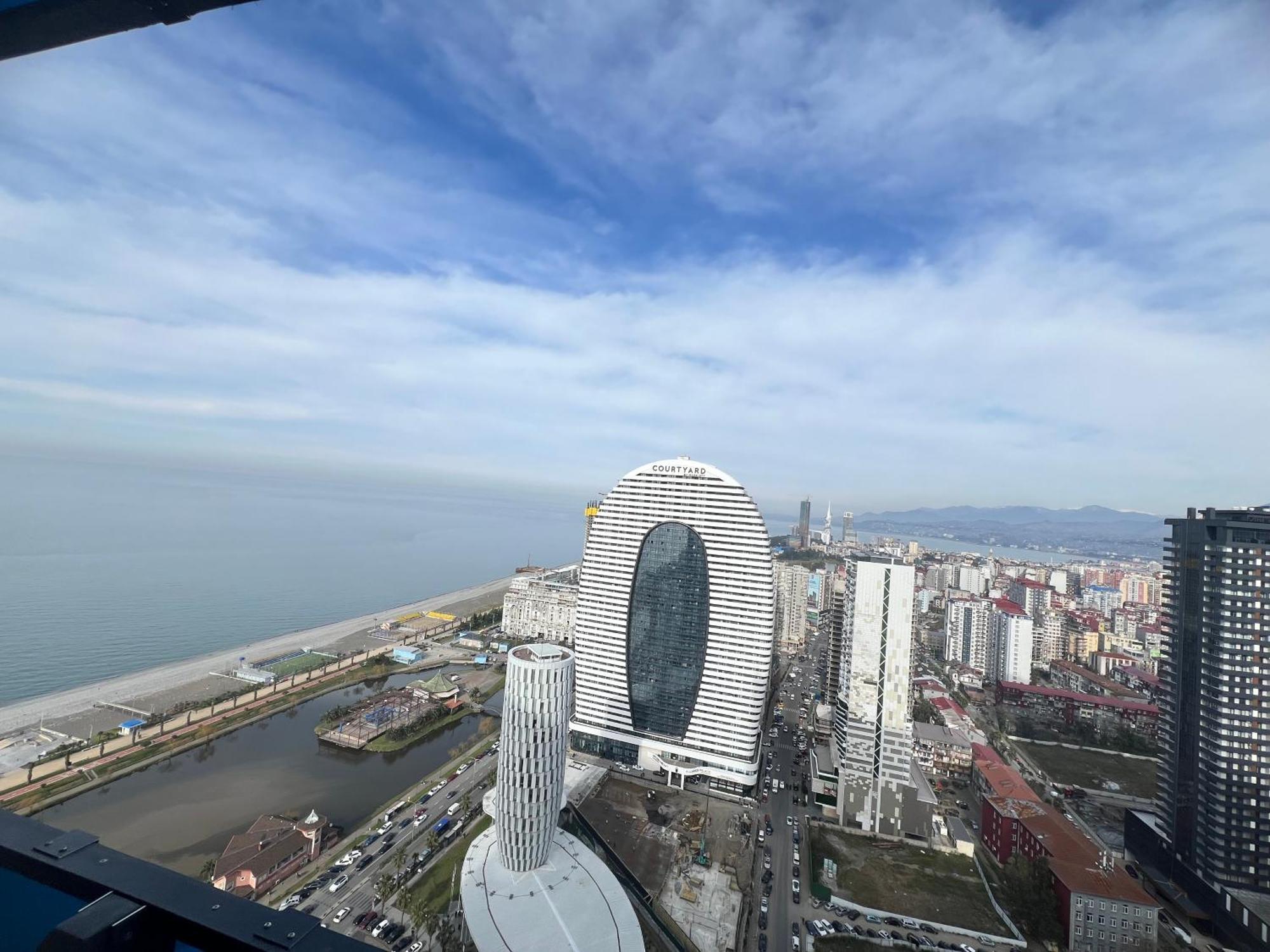 Spend Your Time In Orbi City Batumi Zewnętrze zdjęcie